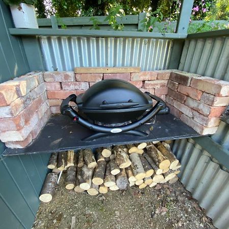 Cosy Double Shepherds Hut In Beautiful Wicklow With Underfloor Heating Throughout Rathnew Extérieur photo
