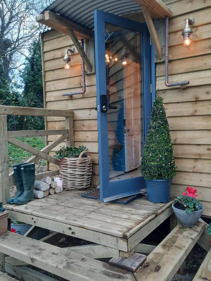 Cosy Double Shepherds Hut In Beautiful Wicklow With Underfloor Heating Throughout Rathnew Extérieur photo