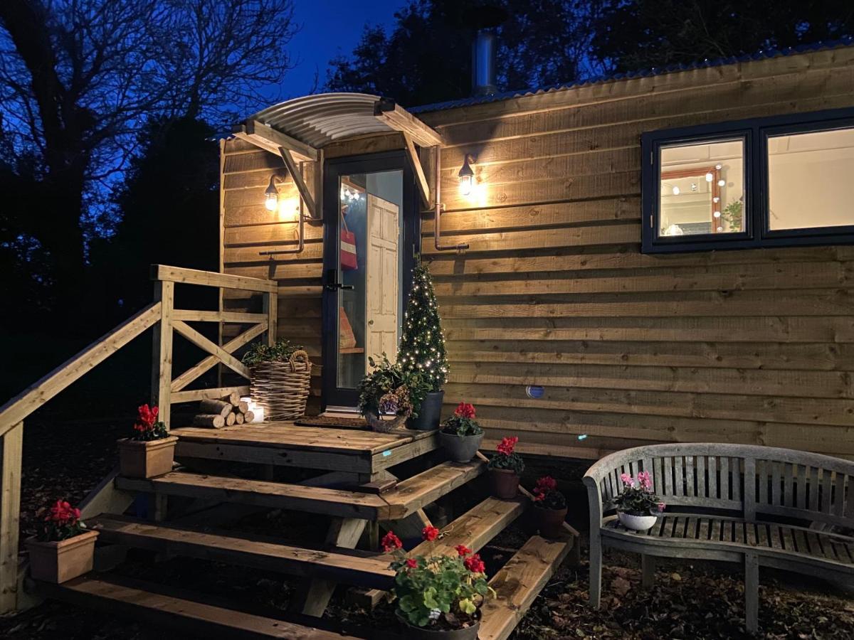 Cosy Double Shepherds Hut In Beautiful Wicklow With Underfloor Heating Throughout Rathnew Extérieur photo