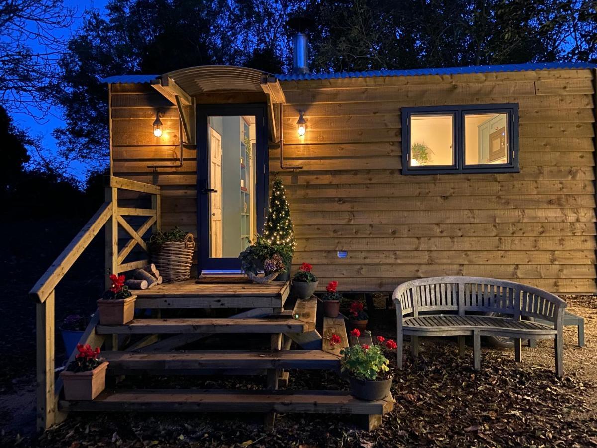 Cosy Double Shepherds Hut In Beautiful Wicklow With Underfloor Heating Throughout Rathnew Extérieur photo